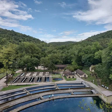Roaring River State Park