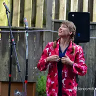 Jen R.