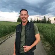 Travis T.