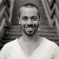 Julien R.