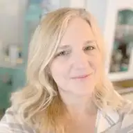 Michelle E.