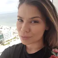 Amber D.