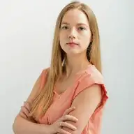 Amanda V.