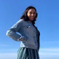 Mia G.