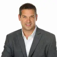 Martin D.