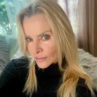 Laura W.