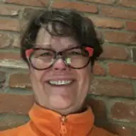 Leesa L.
