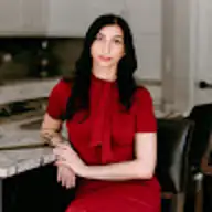 Dana T.
