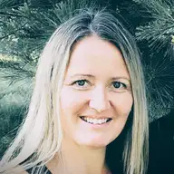 Lori V.
