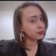 MeShelle W.