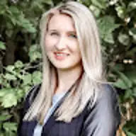 Chelsea V.