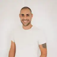 Oz L.