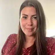 Noémi L.
