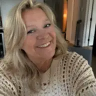 Carolyn L.