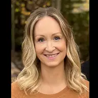 Leanne W.