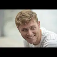 Simon D.