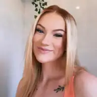 Lo S.