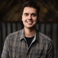 Alex V.