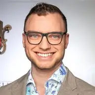 André G.