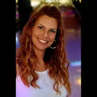 Vanette V.