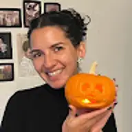Rafaella F.