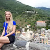 Andréa G.