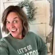 Vicki B.