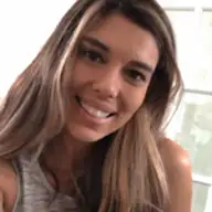 Fernanda V.