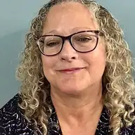 Tina D.