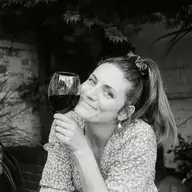 Véronica R.