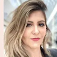 Gabriela L.