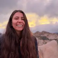 Arianna I.