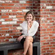 Leslie G.