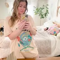 Jolynn V.