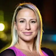 Liz R.