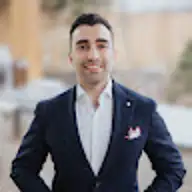 Tavakkolijou A.
