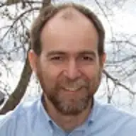 Mauricio C.