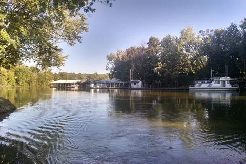 Holiday Point Marina and Campground