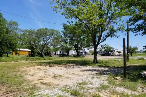 The Tired Traveler RV Park , Cisco, Texas