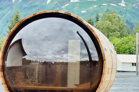 Howling Wolf Resort