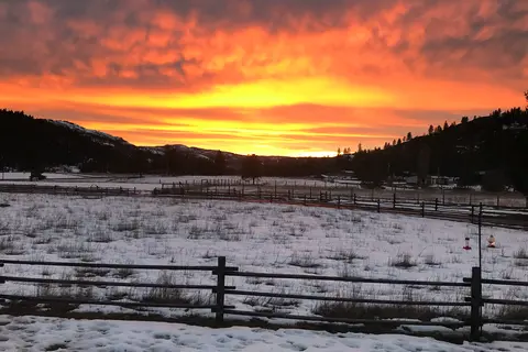 Gold Mountain RV Park and Tipi Rental in WA