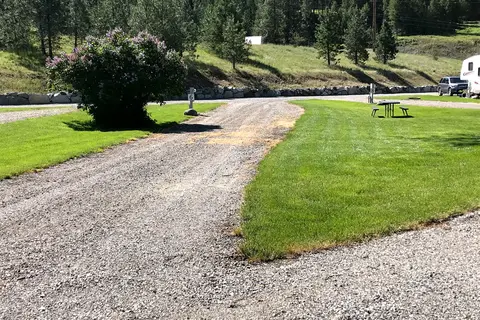 Gold Mountain RV Park and Tipi Rental in WA