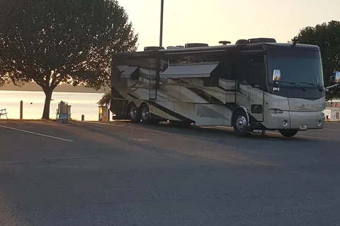 Red River South Marina-Resort