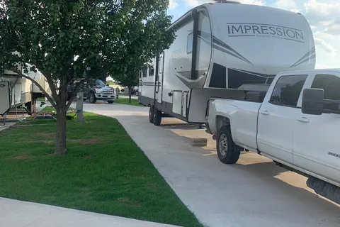 Palms of Paradise RV Park