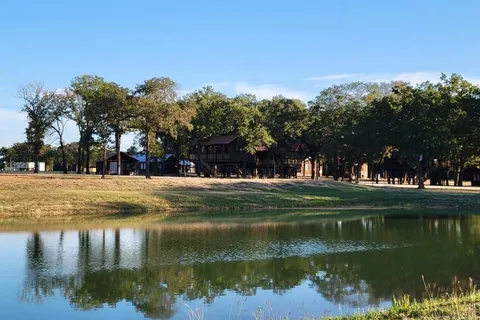 Waco Creekside Resort
