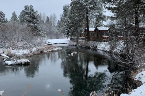 Crater Lake Resort