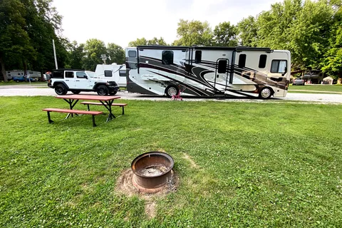 Charlarose Lake and Campground