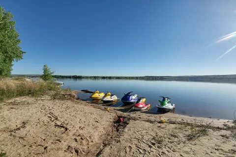 Sandy Point - Guernsey State Park