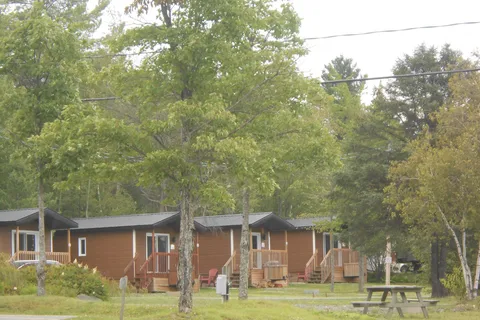 Domaine Parc Estrie | Camping VR et chalets Parkbridge