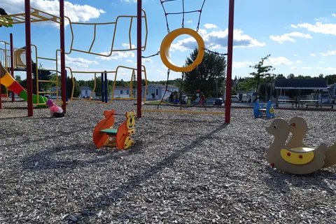 Domaine Parc Estrie | Camping VR et chalets Parkbridge
